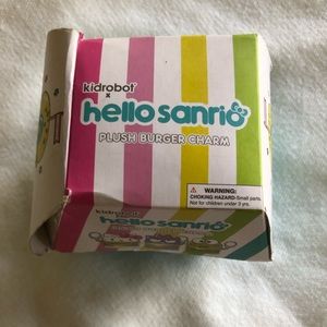 HELLO SANRIO PLUSH BURGER CHARMS BY KIDROBOT S/0 3